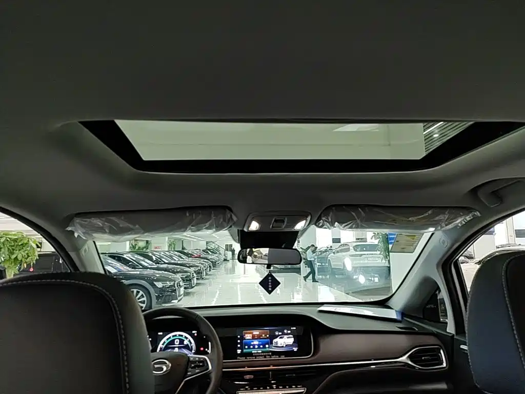 GAC Motor Trumpchi M6 — фото 18