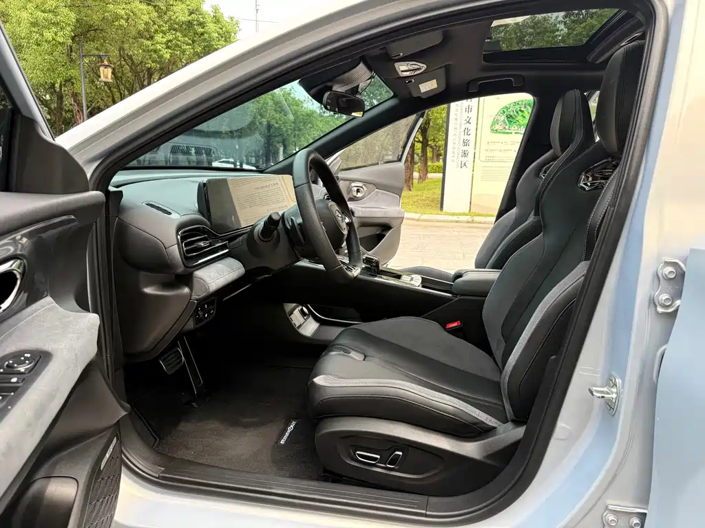 GAC Motor Shadow Leopard — фото 6