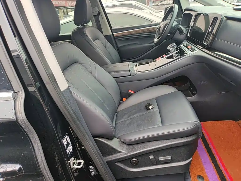 GAC Motor Trumpchi M8 — фото 25
