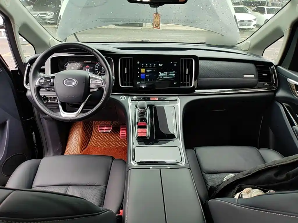 GAC Motor Trumpchi M8 — фото 10