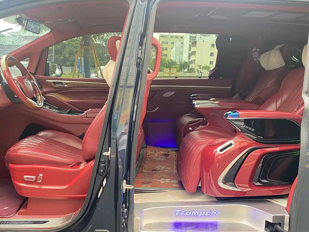 GAC Motor Trumpchi M8 — фото 4