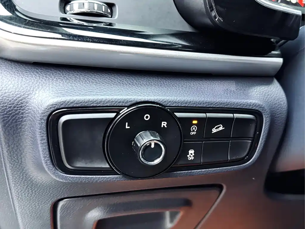 GAC Motor Trumpchi M8 — фото 13