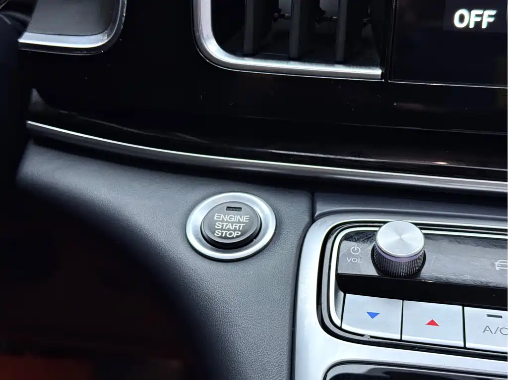 GAC Motor Trumpchi M8 — фото 21