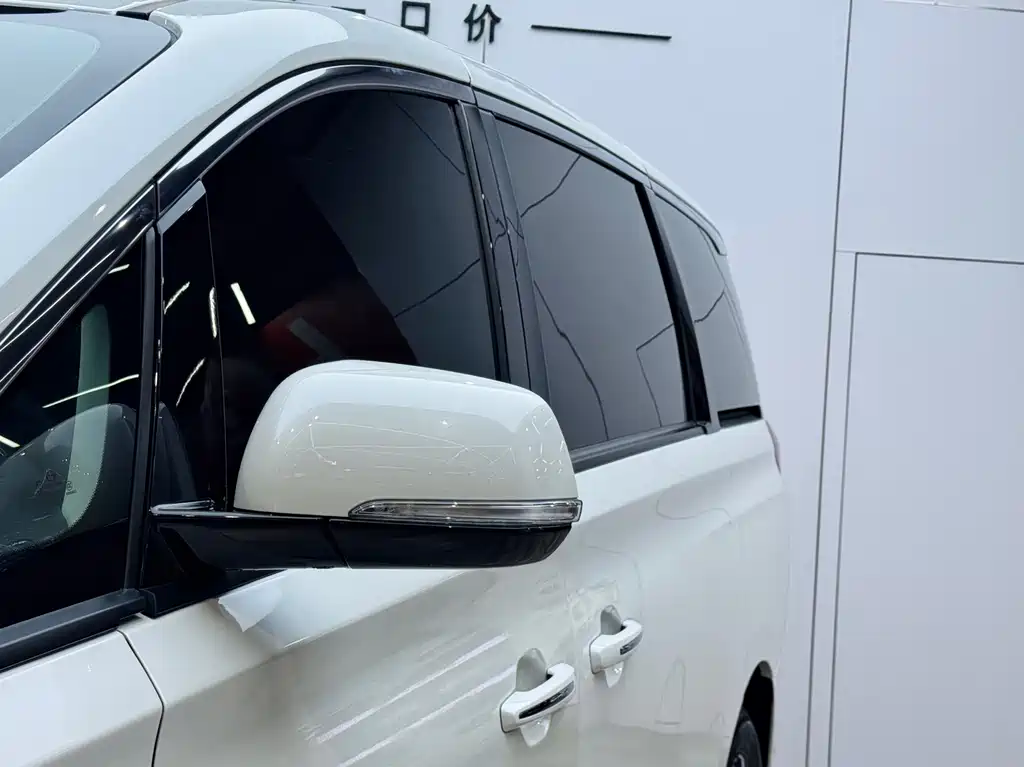 GAC Motor Trumpchi M8 — фото 25