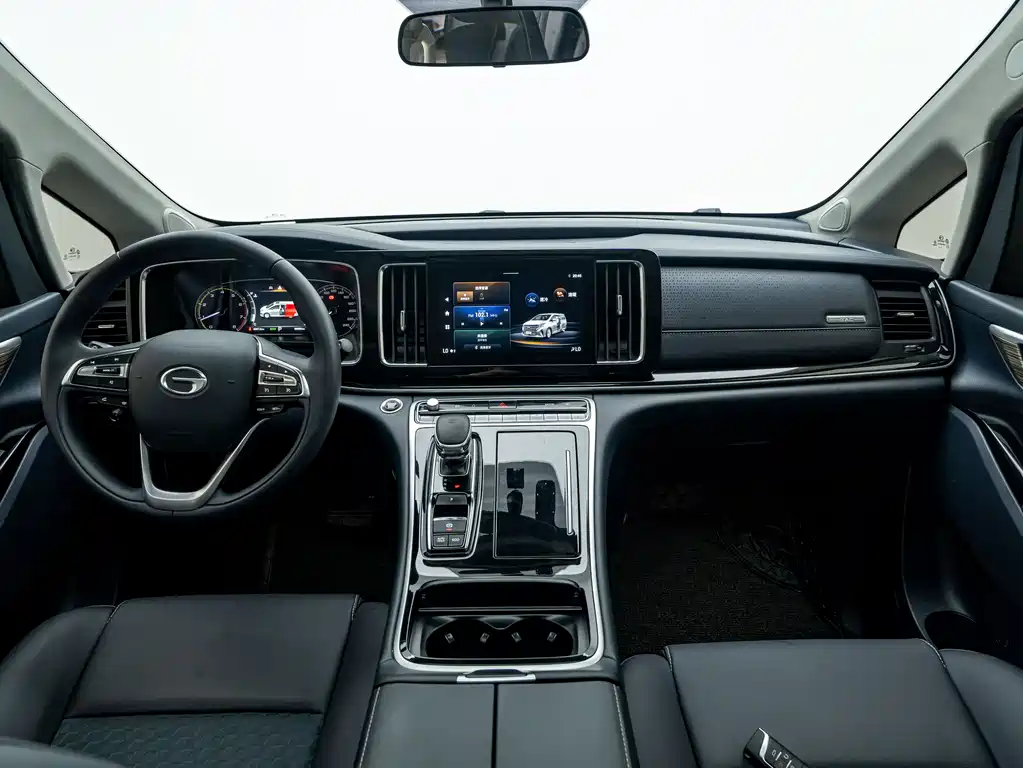 GAC Motor Trumpchi M8 — фото 18