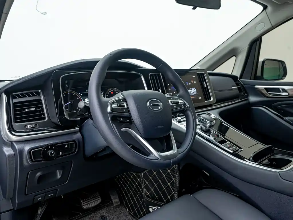 GAC Motor Trumpchi M8 — фото 21