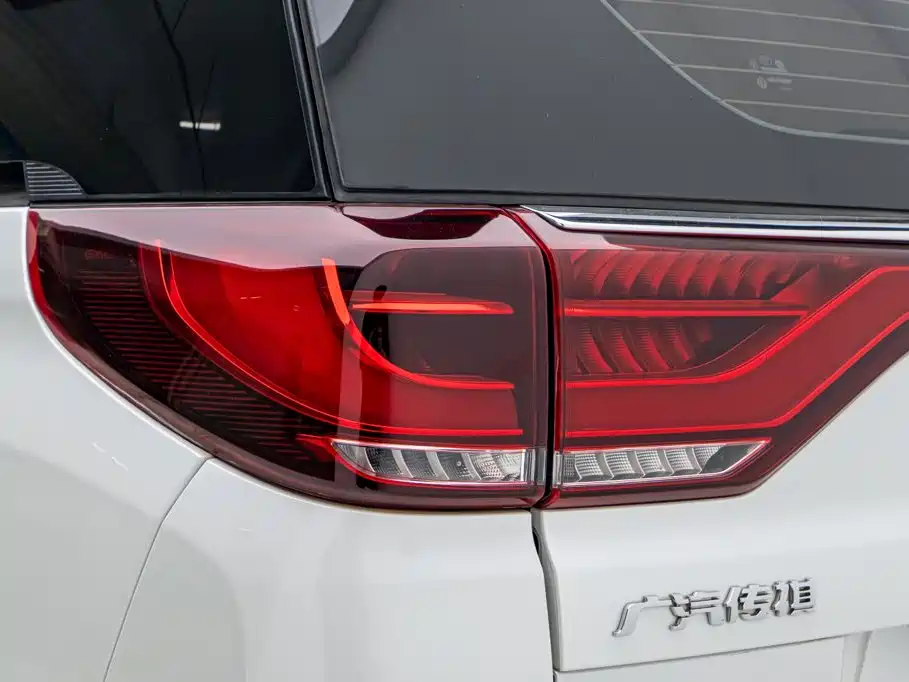 GAC Motor Trumpchi M8 — фото 11
