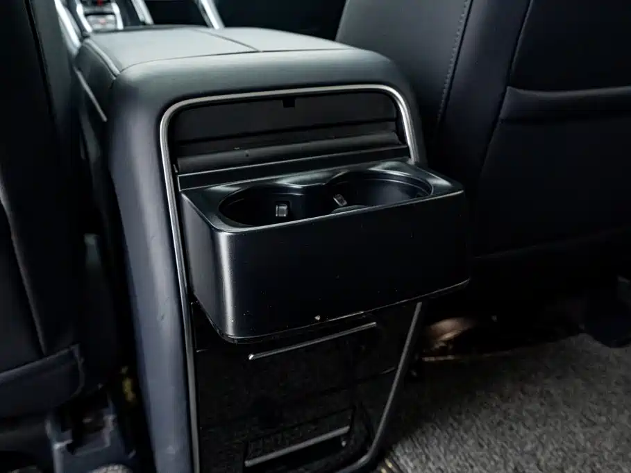 GAC Motor Trumpchi M8 — фото 24