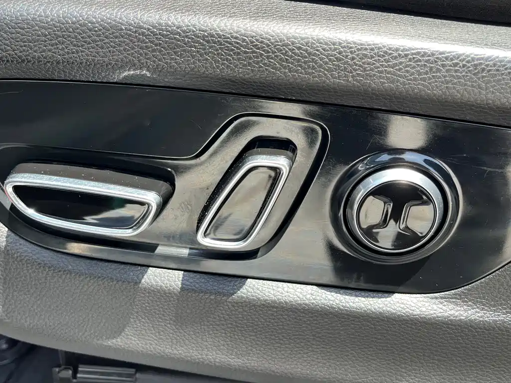 GAC Motor Trumpchi GS8 — фото 15