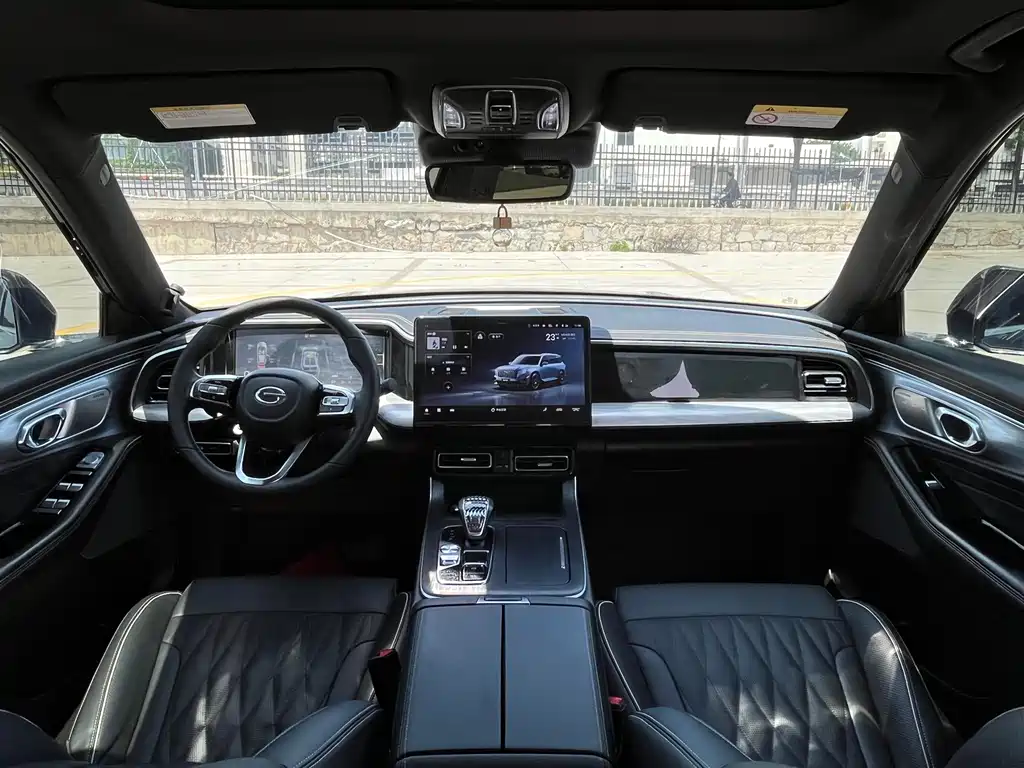 GAC Motor Trumpchi GS8 — фото 16
