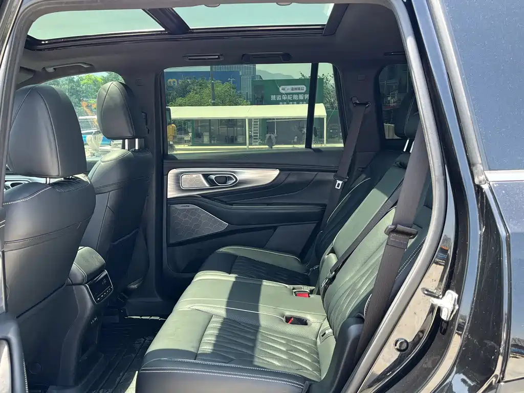 GAC Motor Trumpchi GS8 — фото 8