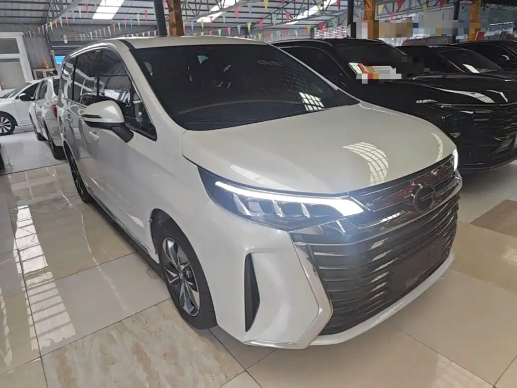GAC Motor Trumpchi M6 — фото 4