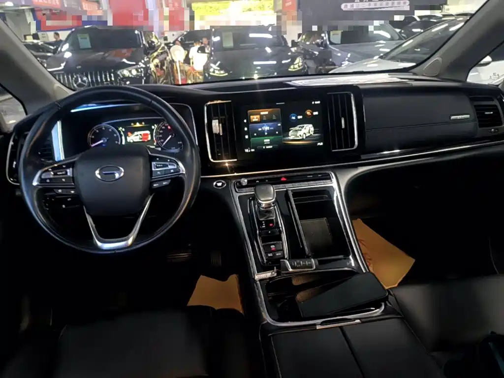 GAC Motor Trumpchi M8 — фото 10