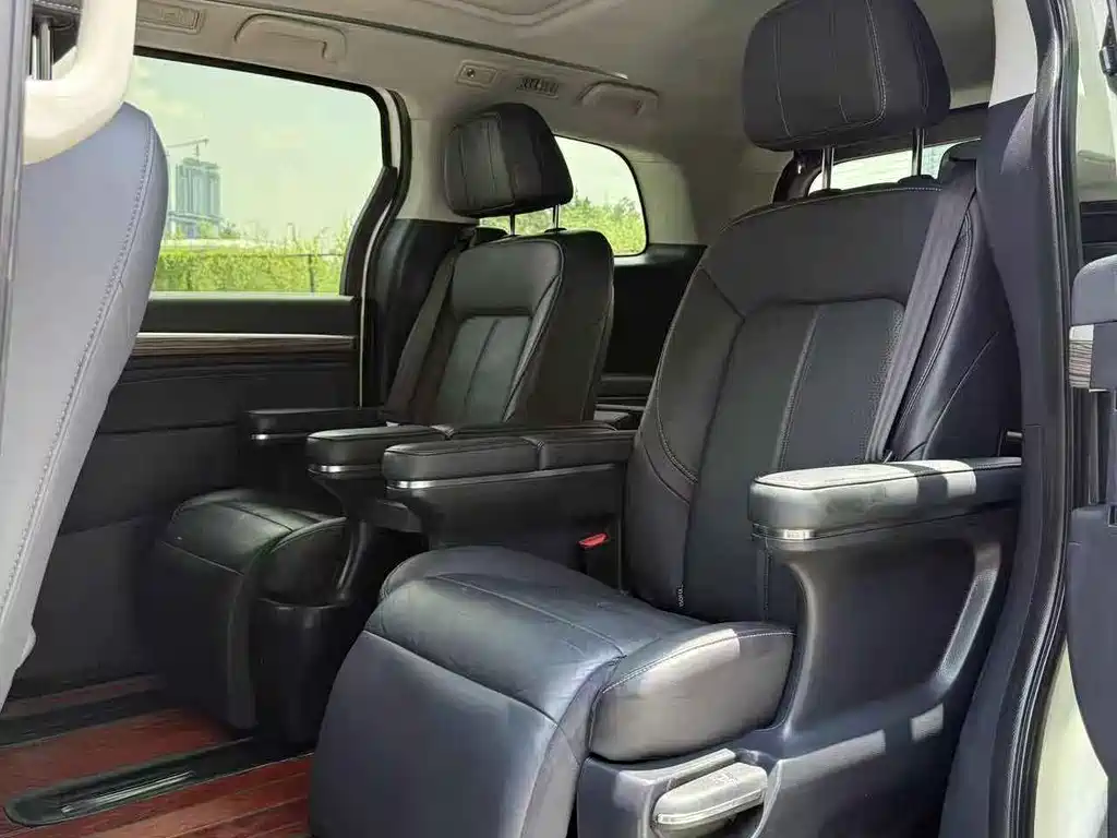 GAC Motor Trumpchi M8 — фото 6