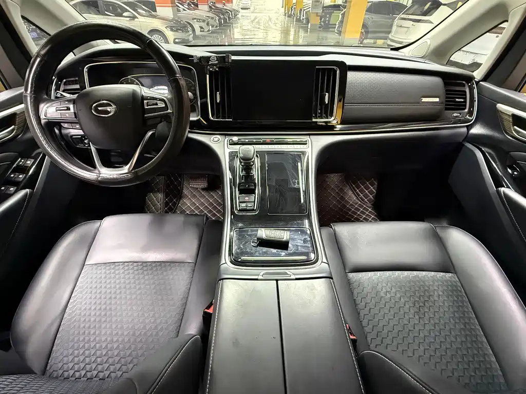 GAC Motor Trumpchi M8 — фото 13