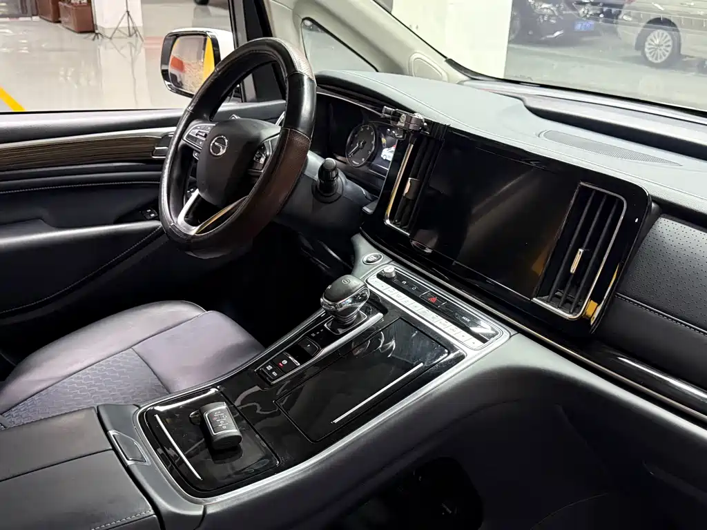 GAC Motor Trumpchi M8 — фото 10