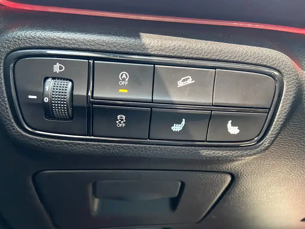GAC Motor Trumpchi M6 — фото 9