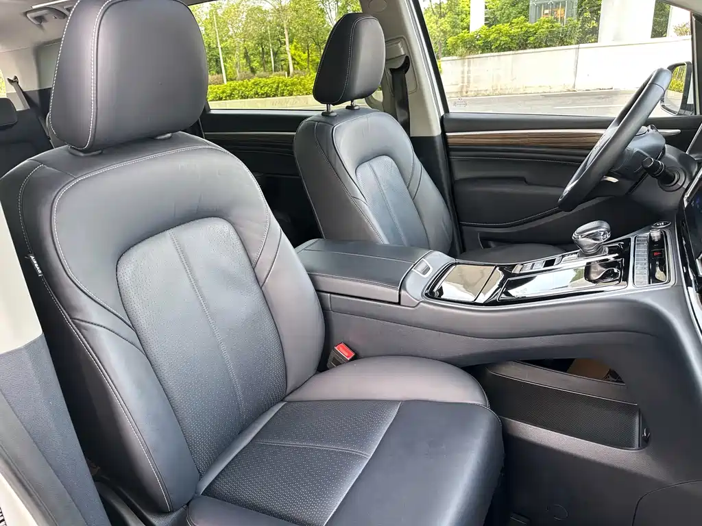 GAC Motor Trumpchi M8 — фото 17