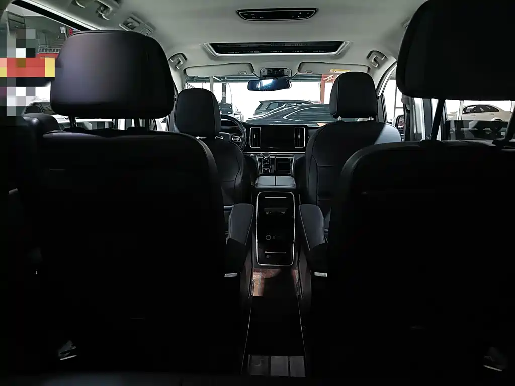 GAC Motor Trumpchi M8 — фото 11