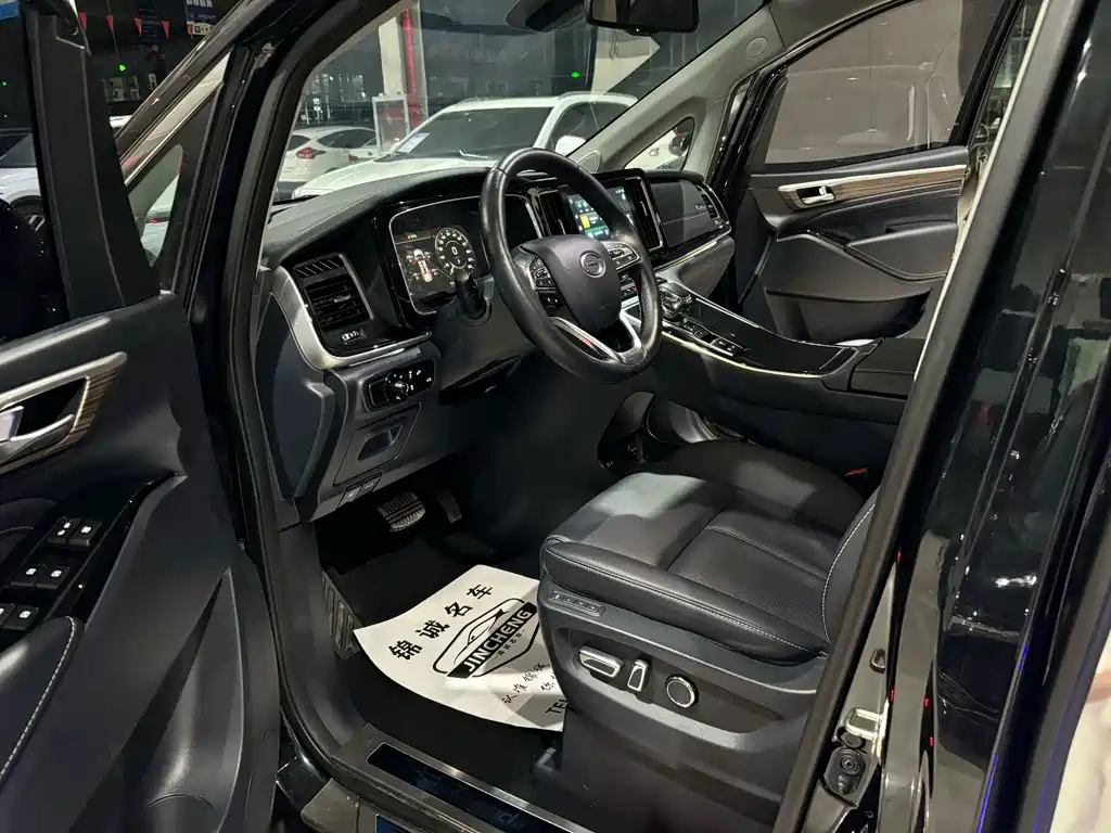 GAC Motor Trumpchi M8 — фото 7