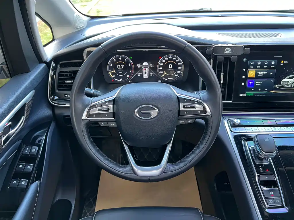 GAC Motor Trumpchi M8 — фото 15