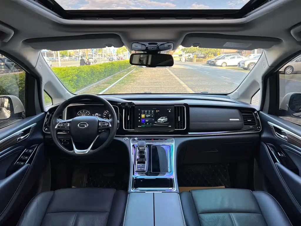 GAC Motor Trumpchi M8 — фото 19