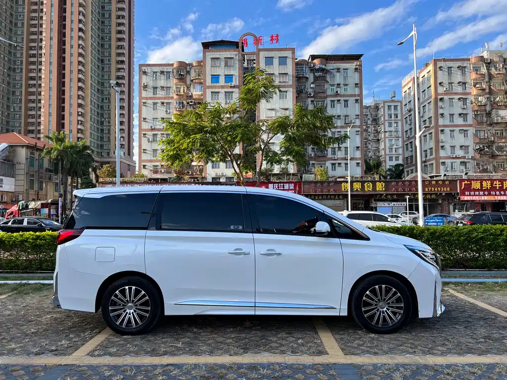 GAC Motor Trumpchi M8 — фото 7