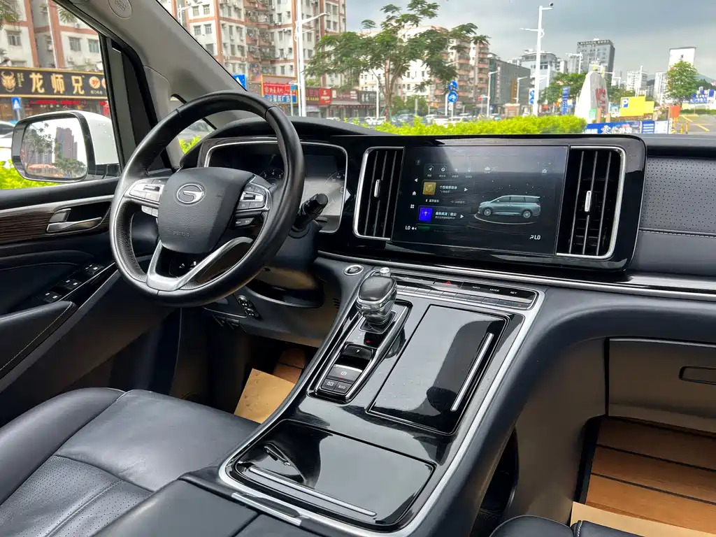 GAC Motor Trumpchi M8 — фото 13