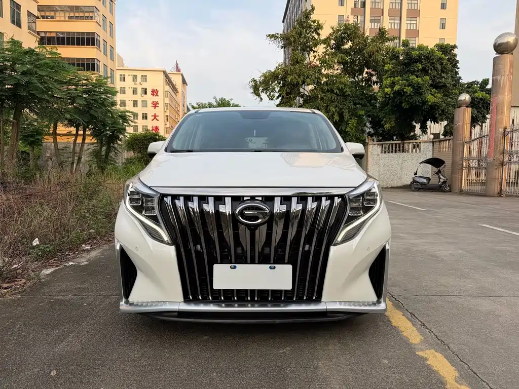 GAC Motor Trumpchi M8 — фото 2