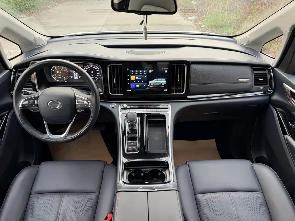 GAC Motor Trumpchi M8 — фото 17