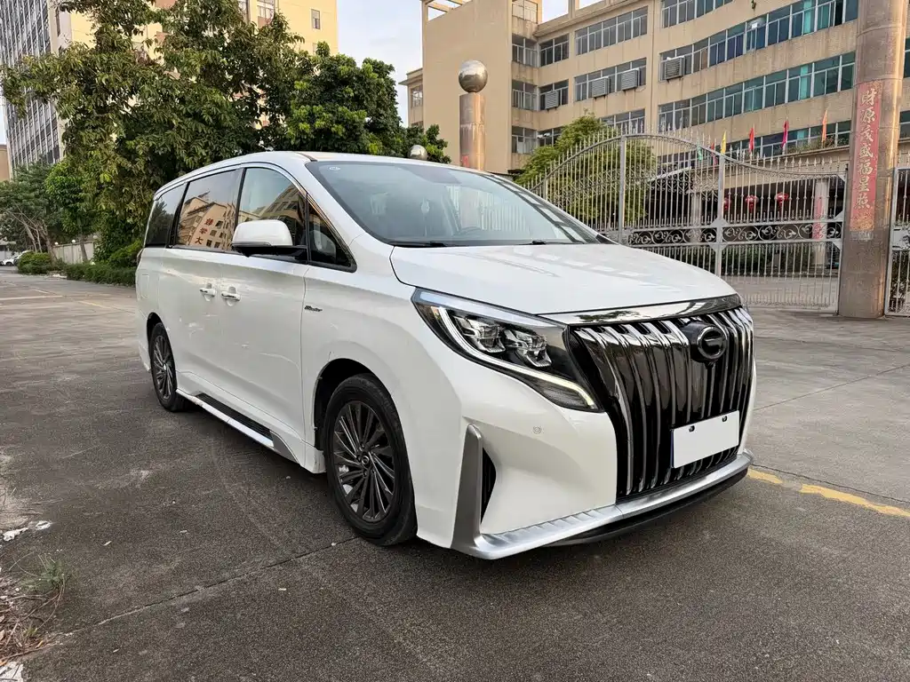GAC Motor Trumpchi M8 — фото 3