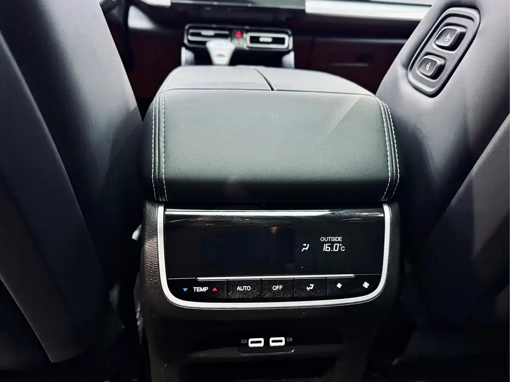 GAC Motor Trumpchi GS8 — фото 21