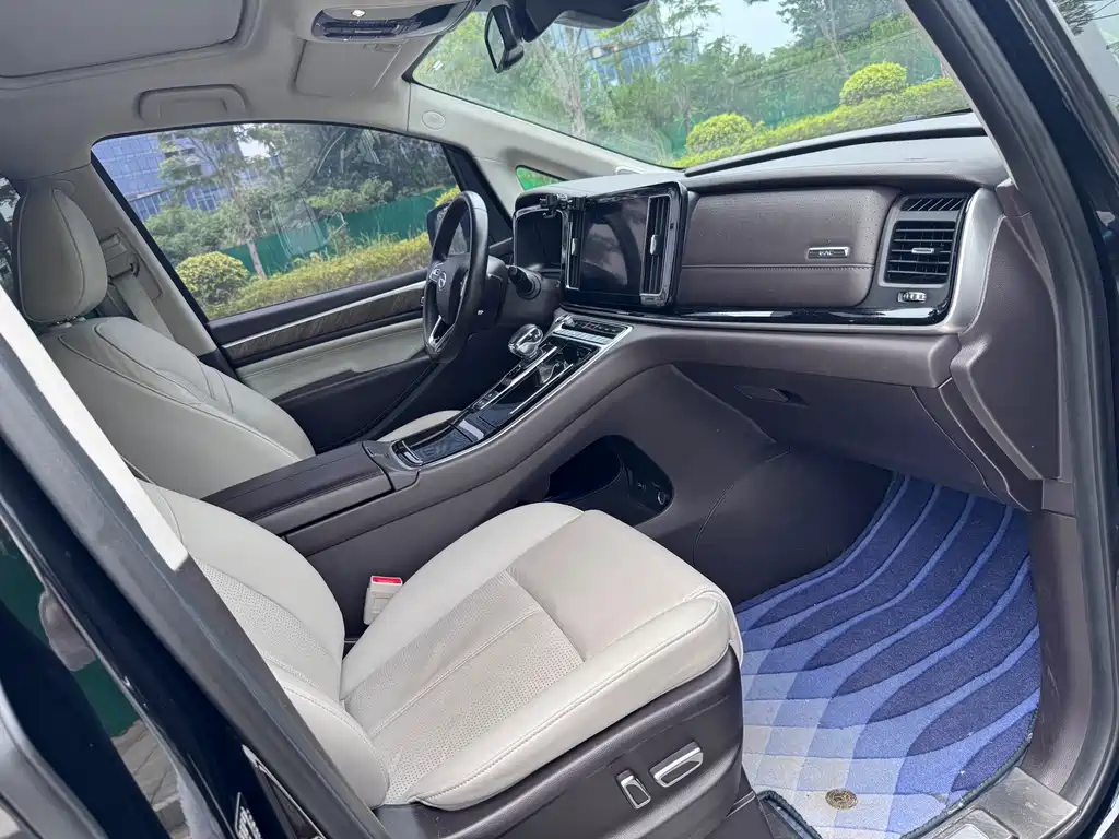 GAC Motor Trumpchi M8 — фото 11