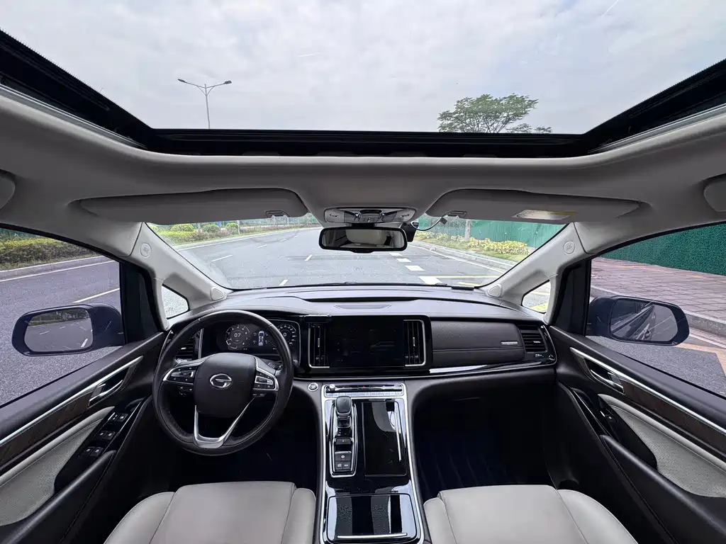 GAC Motor Trumpchi M8 — фото 20
