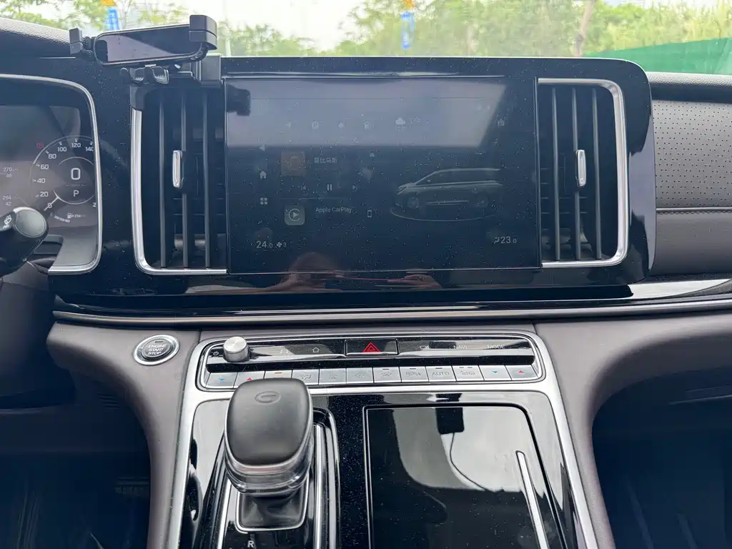 GAC Motor Trumpchi M8 — фото 24