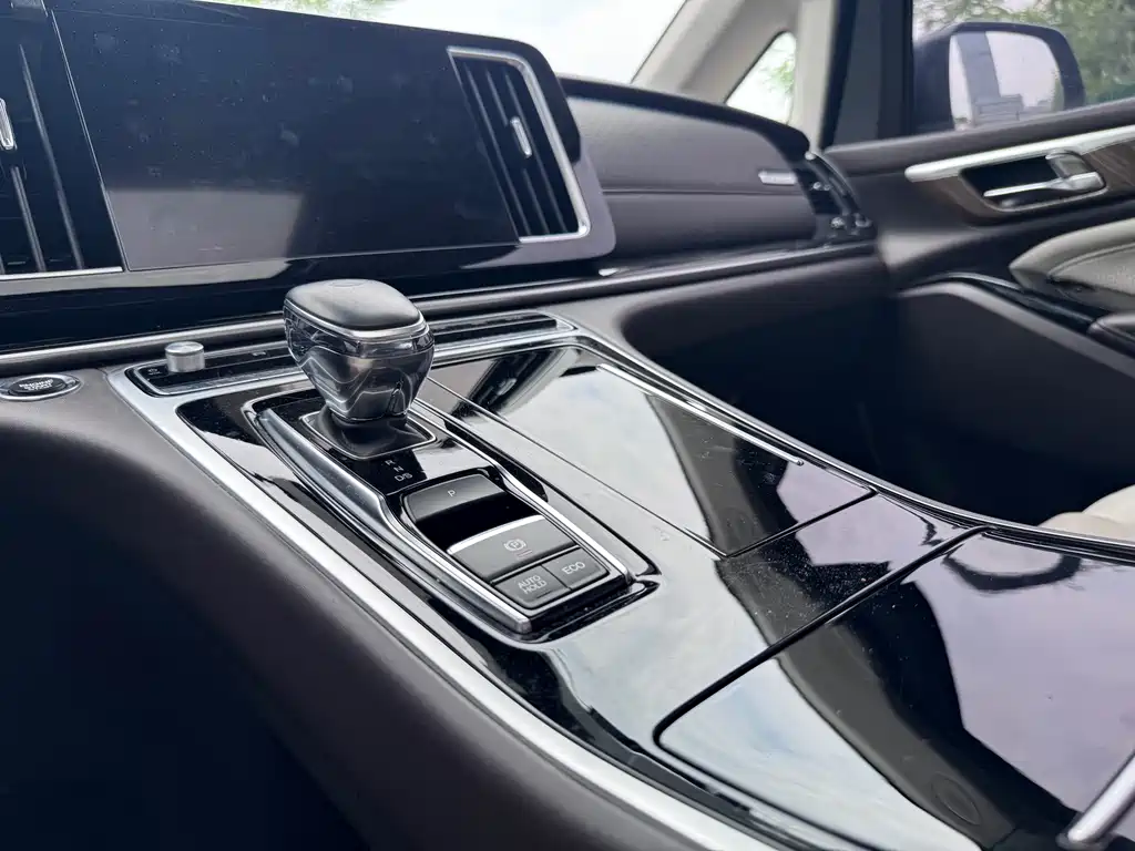 GAC Motor Trumpchi M8 — фото 25