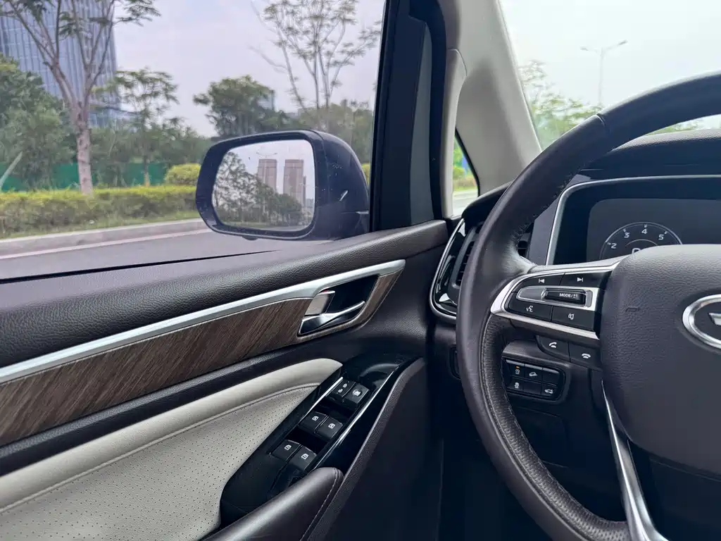 GAC Motor Trumpchi M8 — фото 29