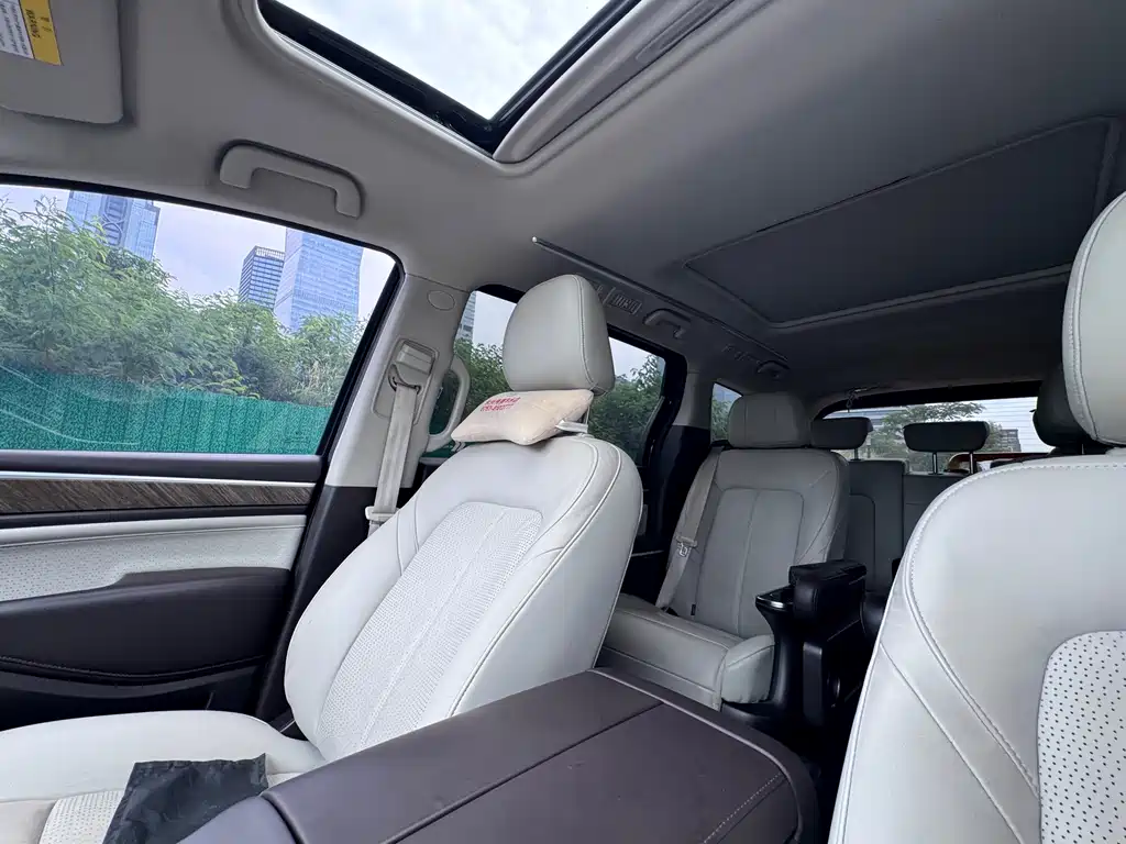 GAC Motor Trumpchi M8 — фото 32