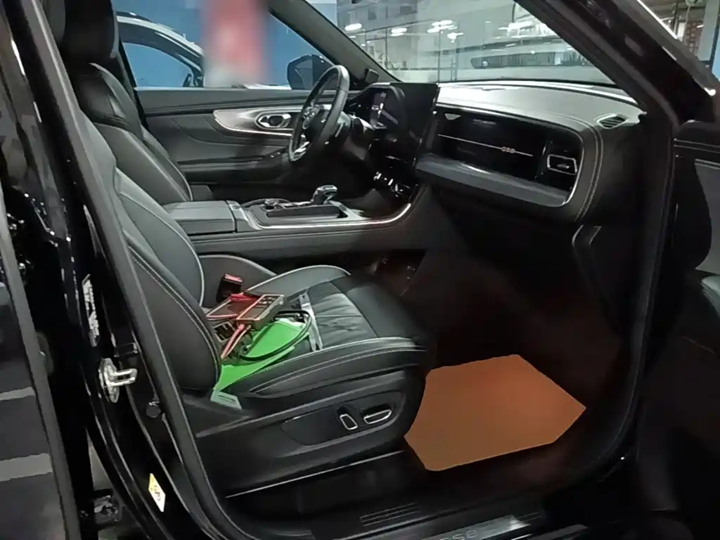 GAC Motor Trumpchi GS8 — фото 25