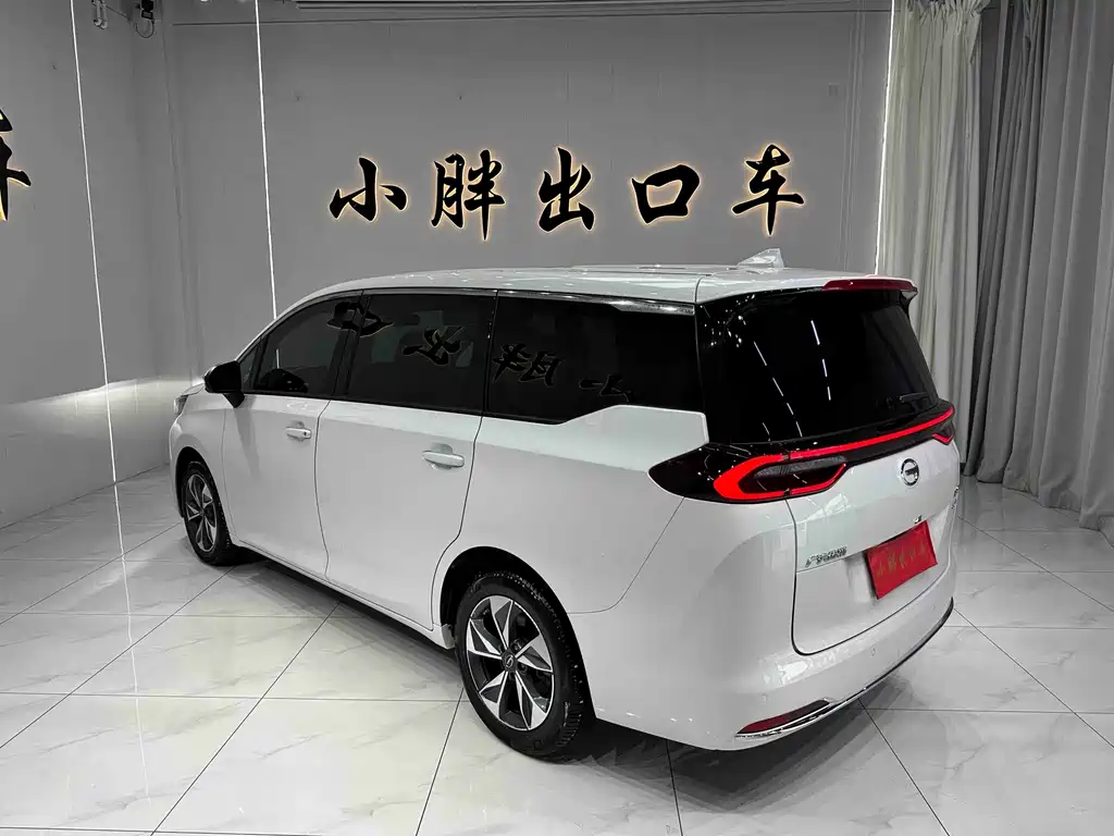 GAC Motor Trumpchi M6 — фото 6