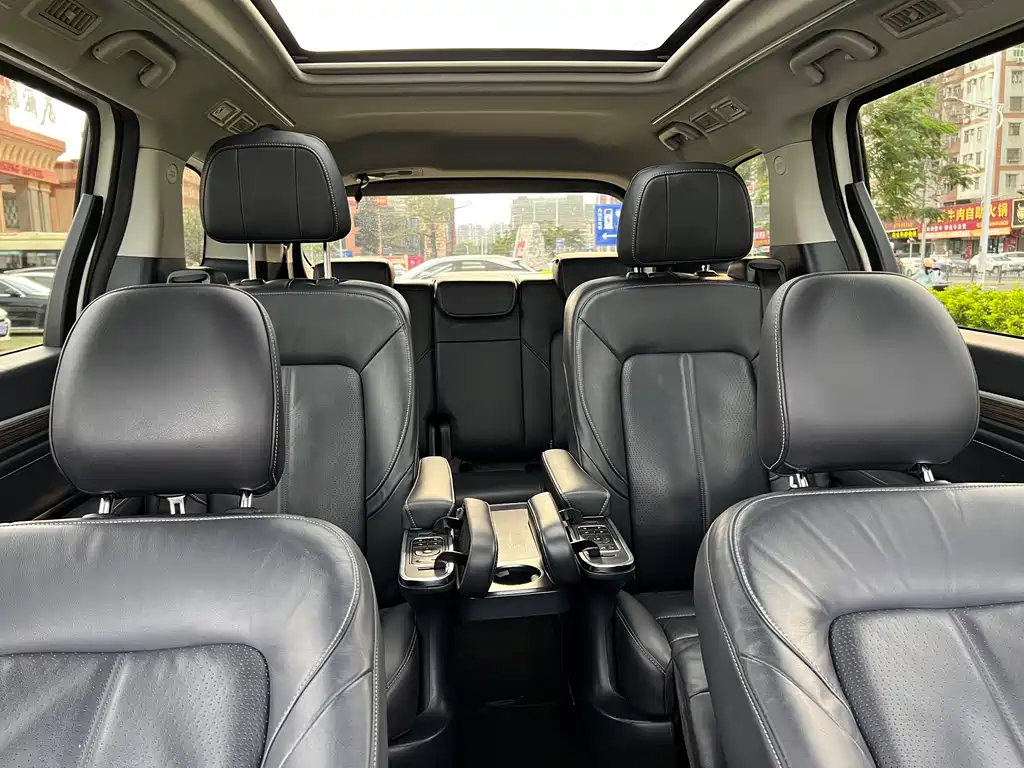 GAC Motor Trumpchi M8 — фото 18