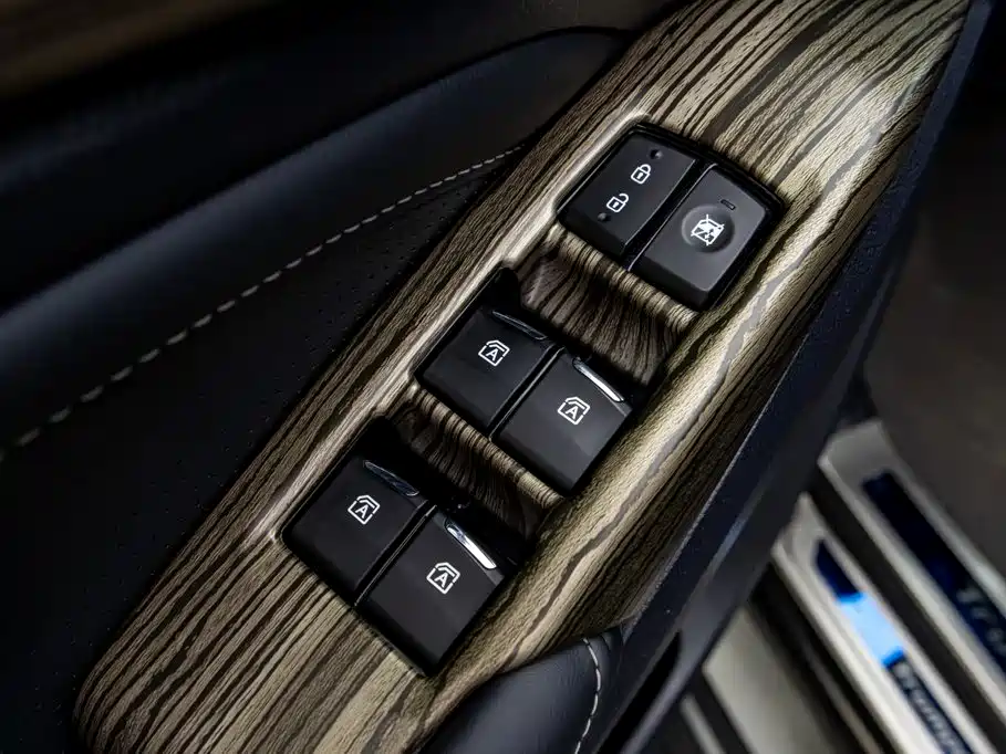 GAC Motor Trumpchi M8 — фото 23