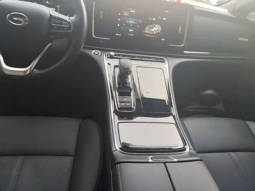 GAC Motor Trumpchi M8 — фото 14