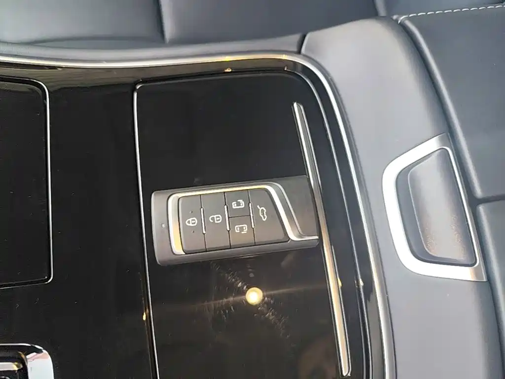 GAC Motor Trumpchi M8 — фото 9