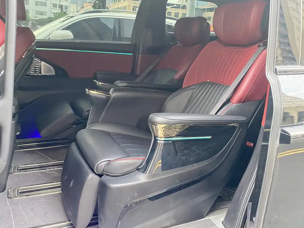 GAC Motor Trumpchi M8 — фото 9
