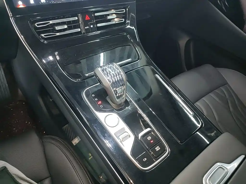 GAC Motor Trumpchi M8 — фото 14