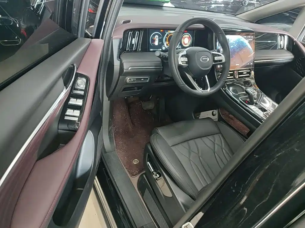GAC Motor Trumpchi M8 — фото 16