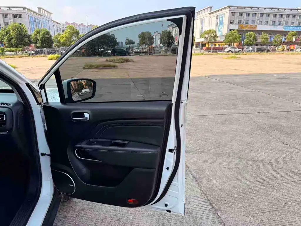 GAC Motor Trumpchi GS3 — фото 14