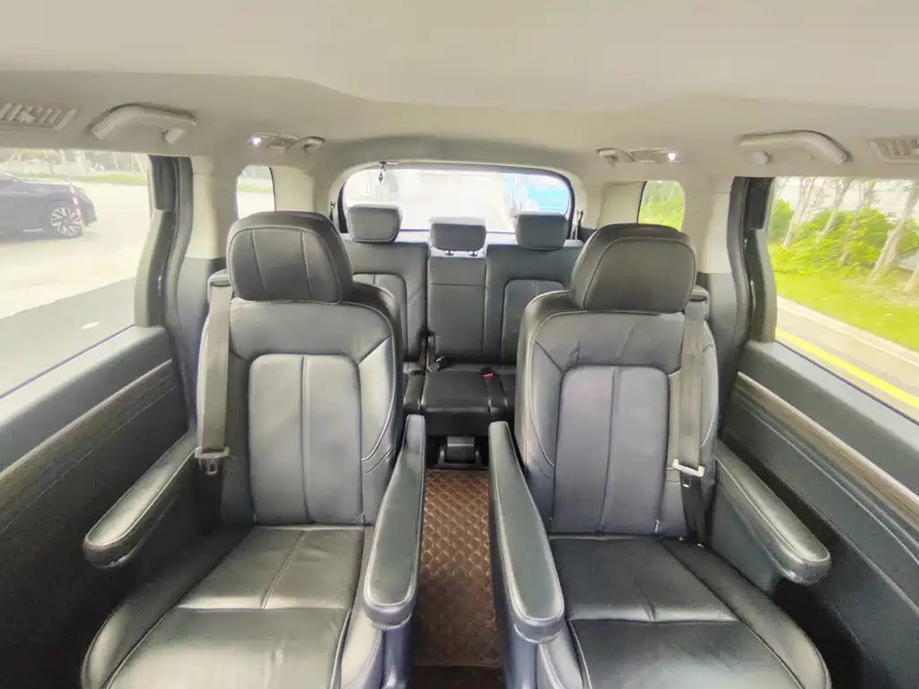 GAC Motor Trumpchi M8 — фото 15