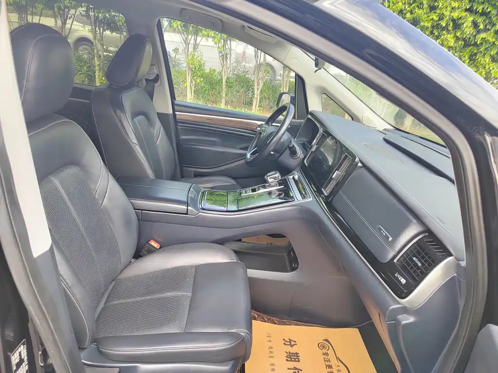GAC Motor Trumpchi M8 — фото 17